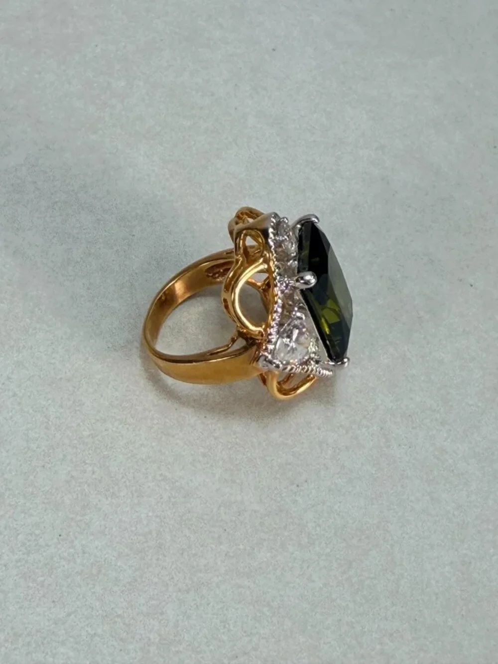 Huge Emerald Cut Green Crystal Statement Ring Gold Tone Cocktail Fashion Gift